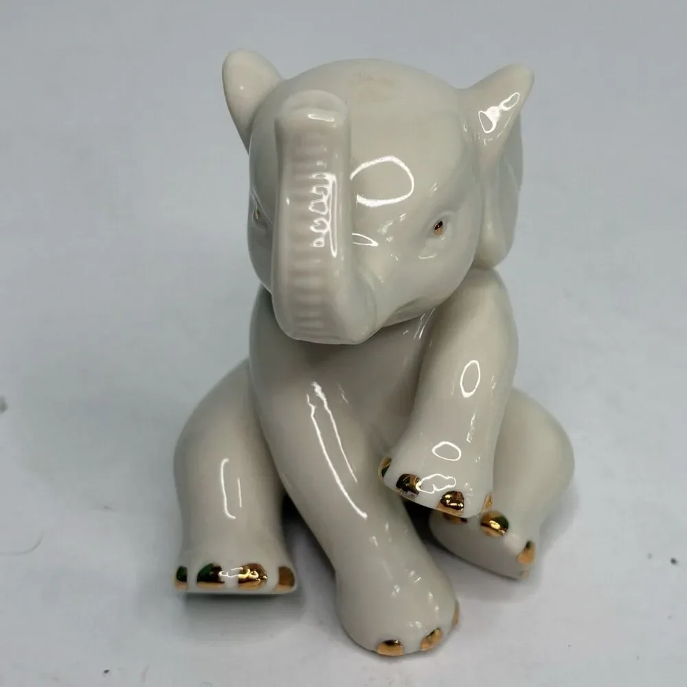 Lenox Porcelain 24k Gold Accent Baby Elephant Figurine Safari 3 1/2in Tall